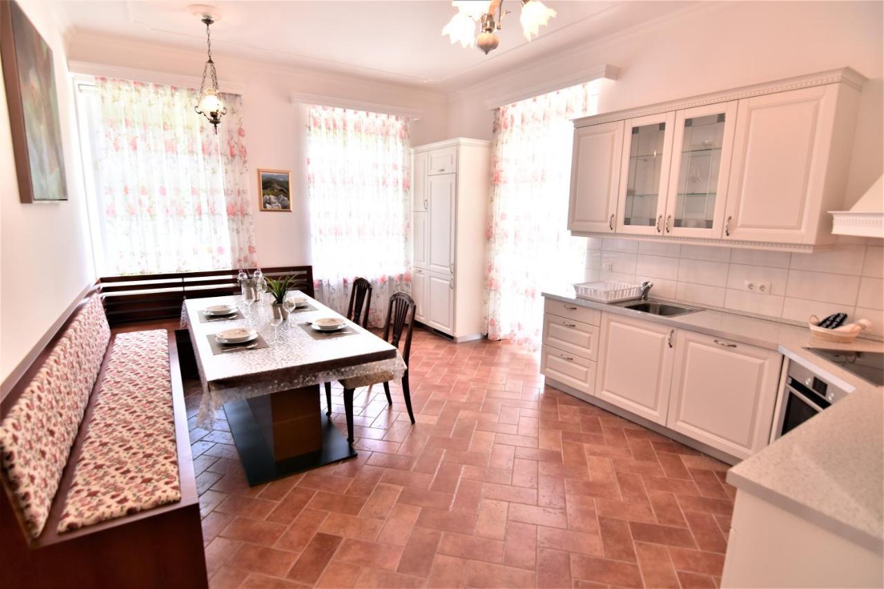 Vila Kljuce Apartments Блед Екстер'єр фото